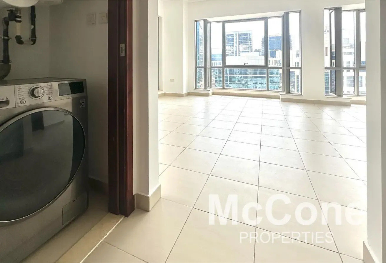 High Floor | Vacant | Spacious