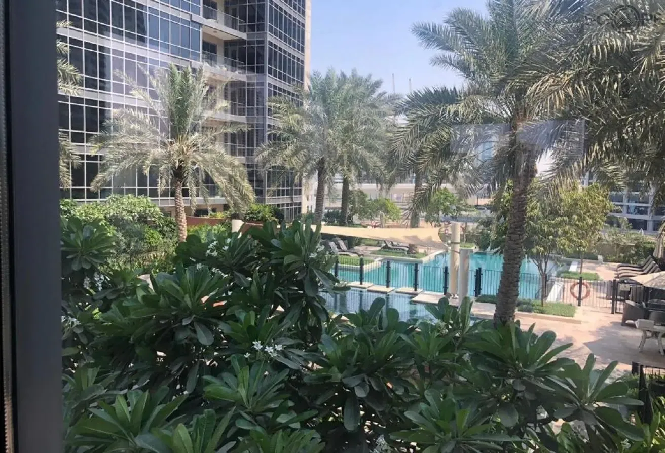 VACANT POOL VIEW ONE BEDROOM IN SOUTHRIDGE TOWER 1