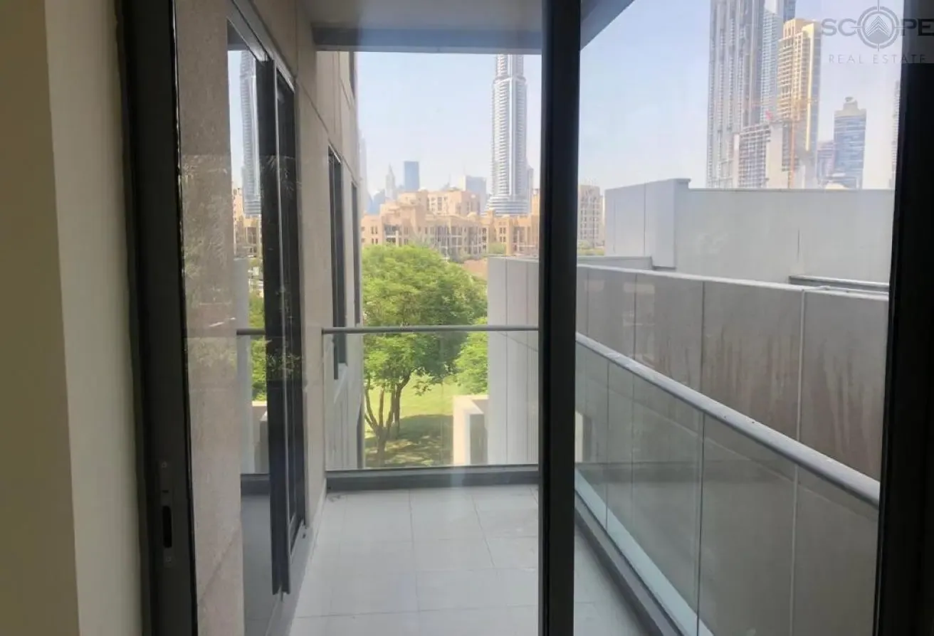 VACANT POOL VIEW ONE BEDROOM IN SOUTHRIDGE TOWER 1