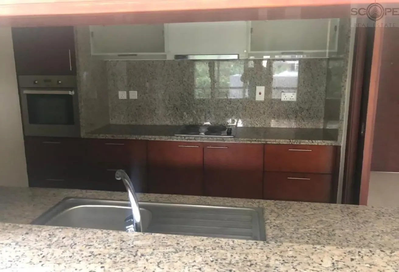 VACANT POOL VIEW ONE BEDROOM IN SOUTHRIDGE TOWER 1