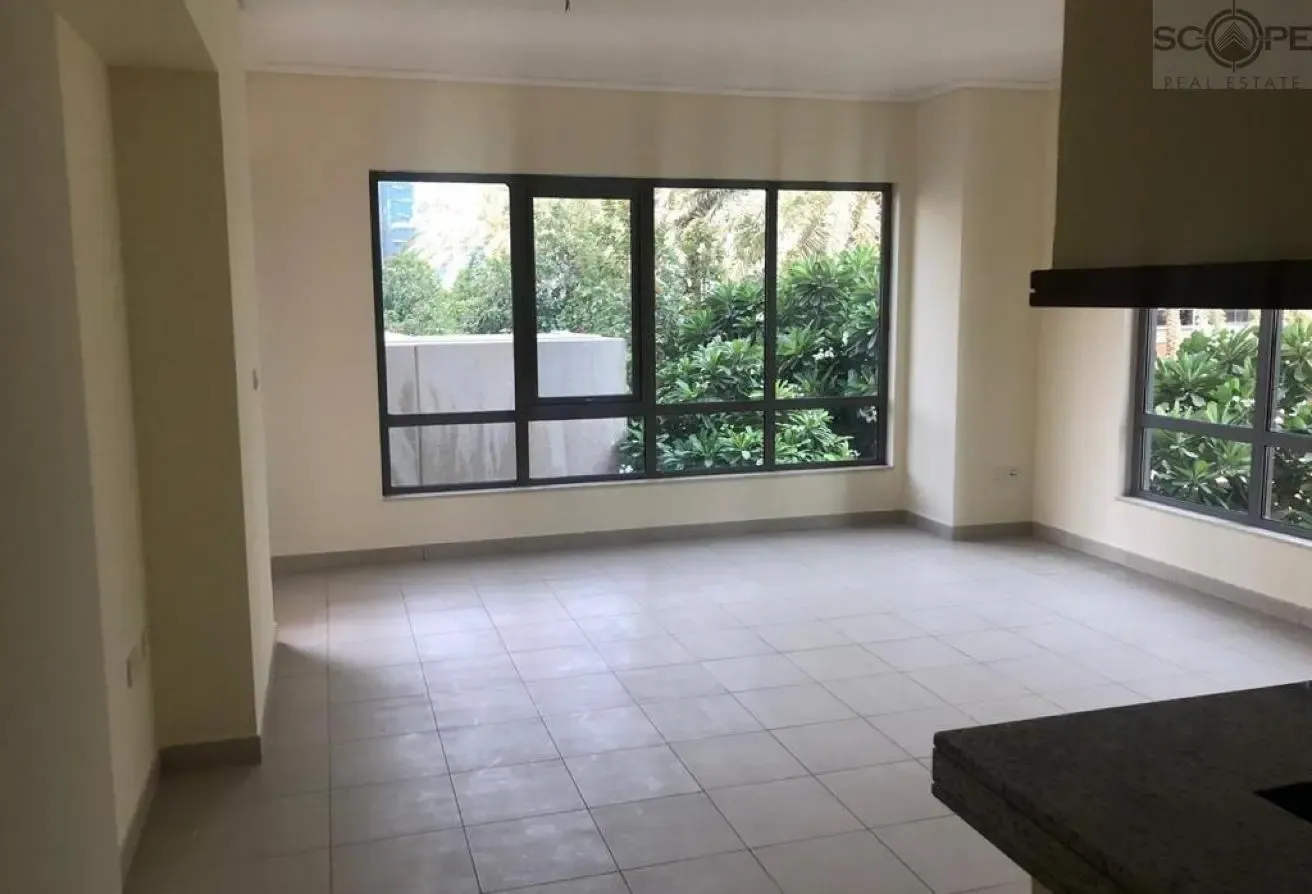 VACANT POOL VIEW ONE BEDROOM IN SOUTHRIDGE TOWER 1