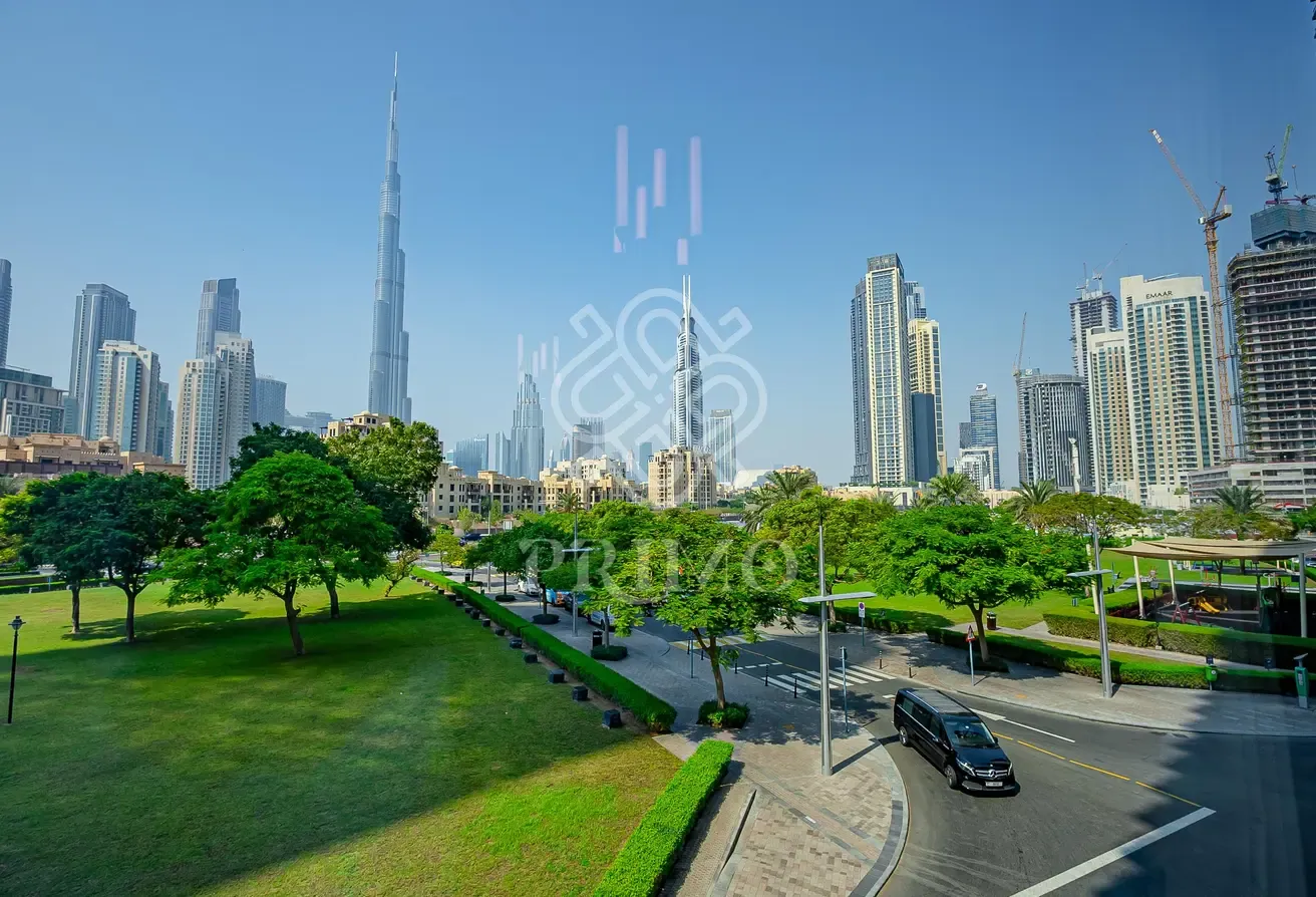 Upgraded I Burj Khalifa View I Large layout