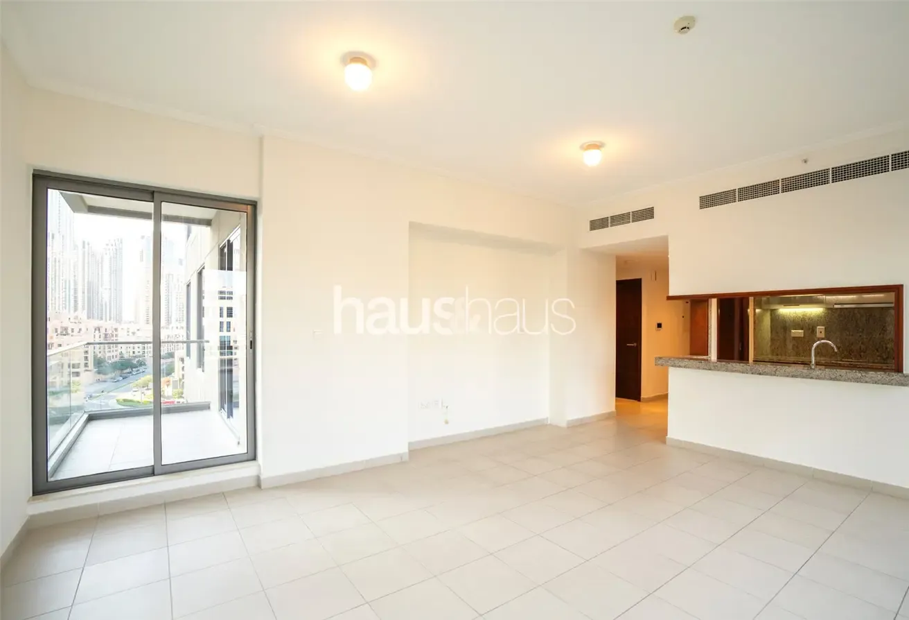 Vacant and Ready | Spacious | EMAAR