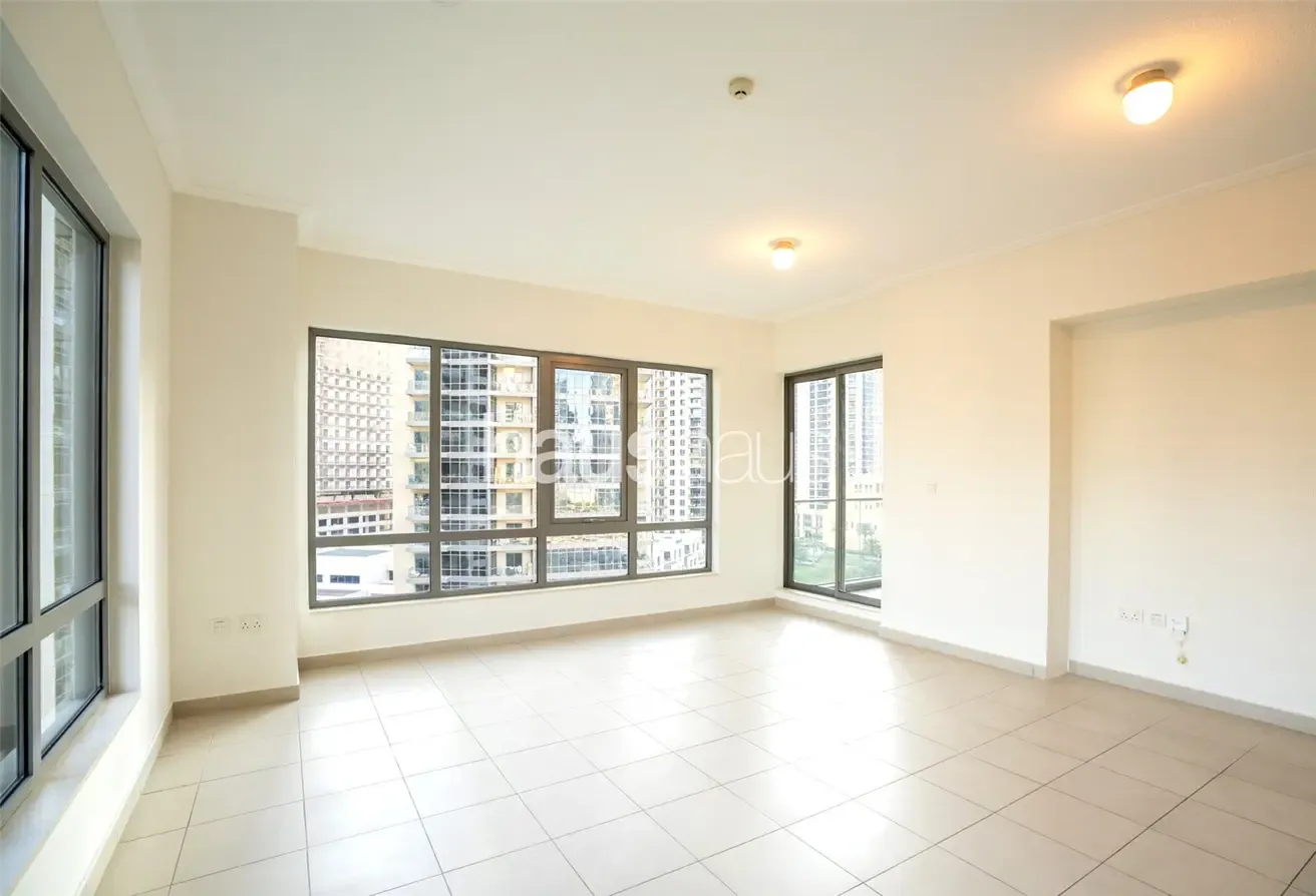 Vacant and Ready | Spacious | EMAAR
