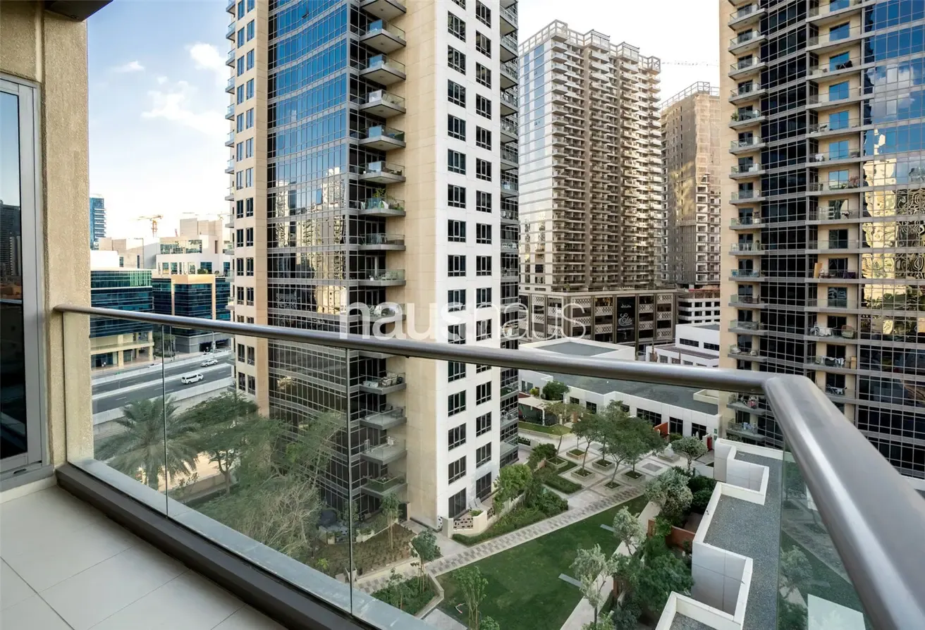 Vacant and Ready | Spacious | EMAAR