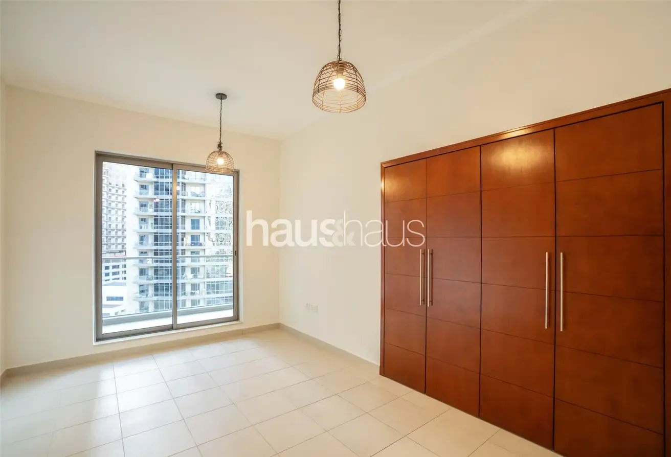 Vacant and Ready | Spacious | EMAAR