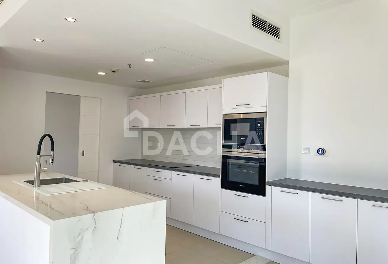 BURJ VIEW | GREAT INVESTMENT | PRIME LOCATION