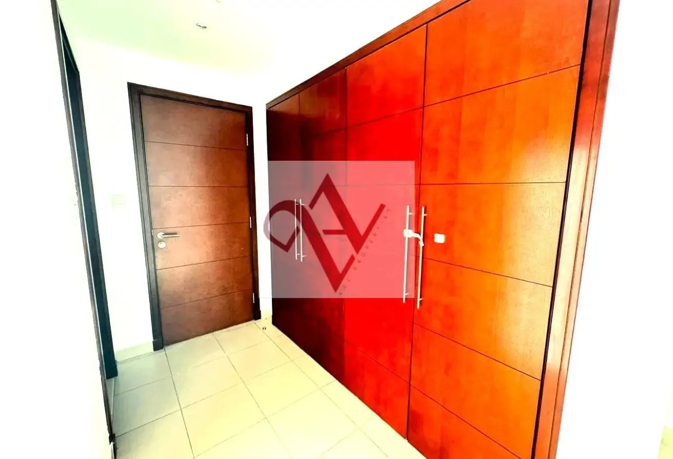 Southridge 2 bed with garden and business bay view