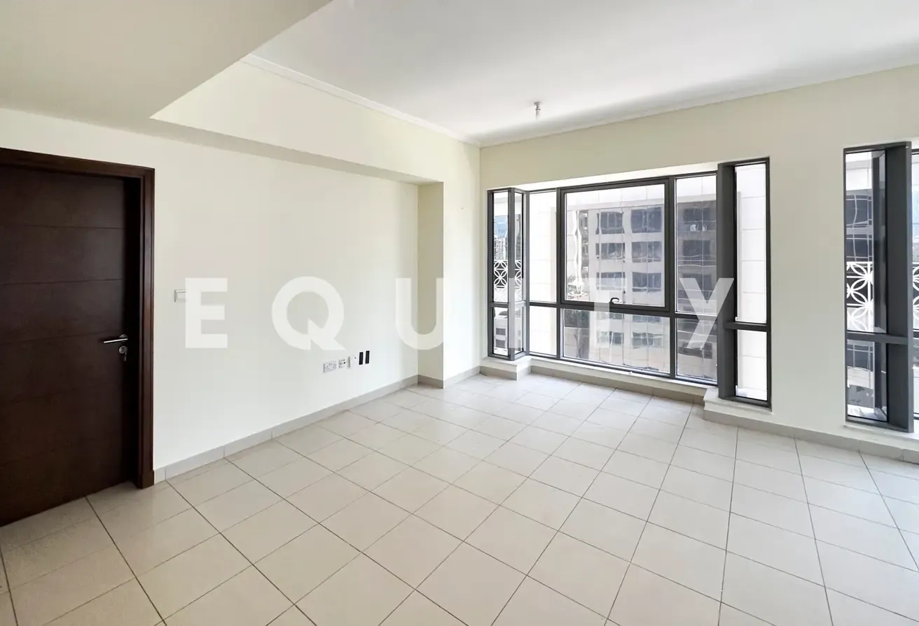 Vacant Now | Separate Dining | Large Layout