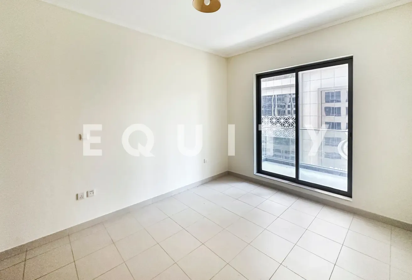 Vacant Now | Separate Dining | Large Layout