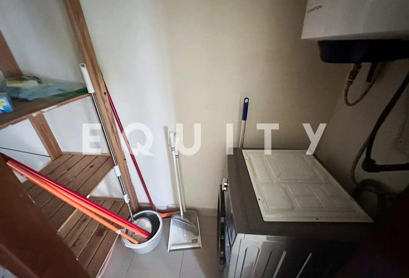 Vacant Now | Separate Dining | Large Layout