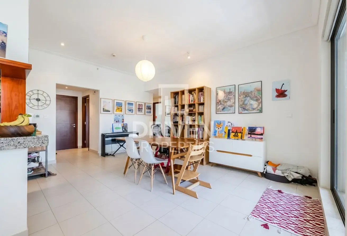 Spacious Apt with Maids Room | Burj View