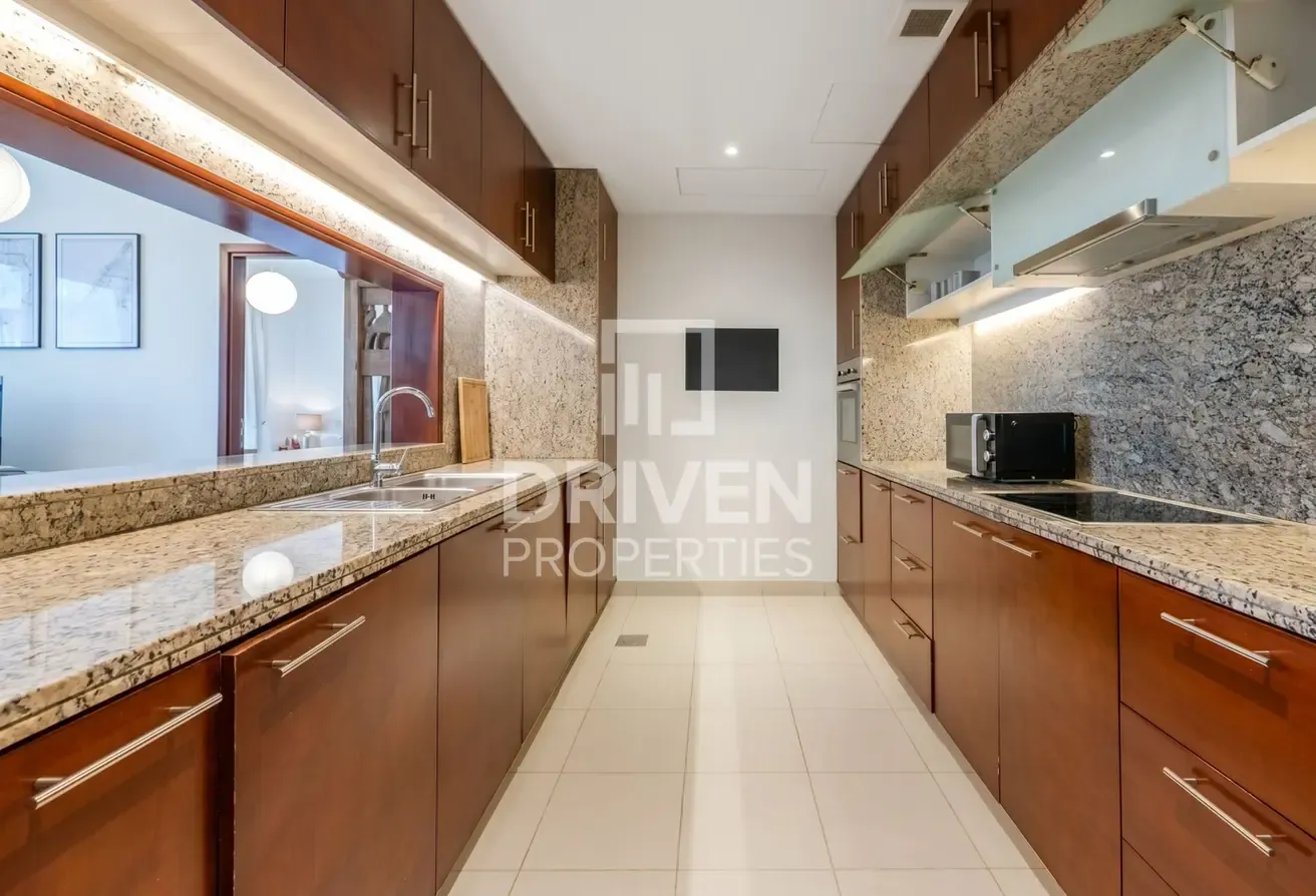 Spacious Apt with Maids Room | Burj View