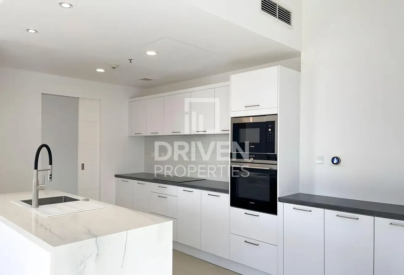 Upgraded Apt | Full Burj View | Largest Layout