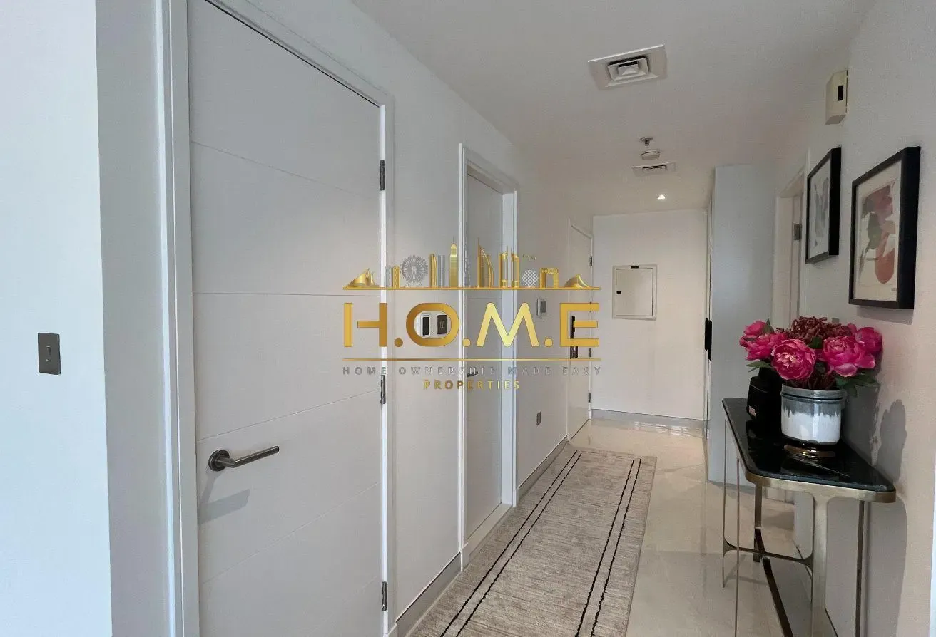 Exclusive 2 BR with Burj Khalifa & Fountain View
