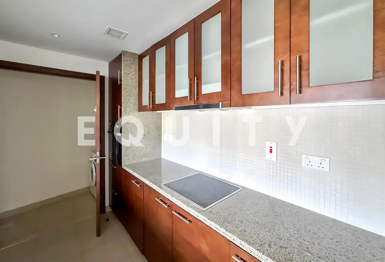 Building Expert | Large Layout | Vacant Now