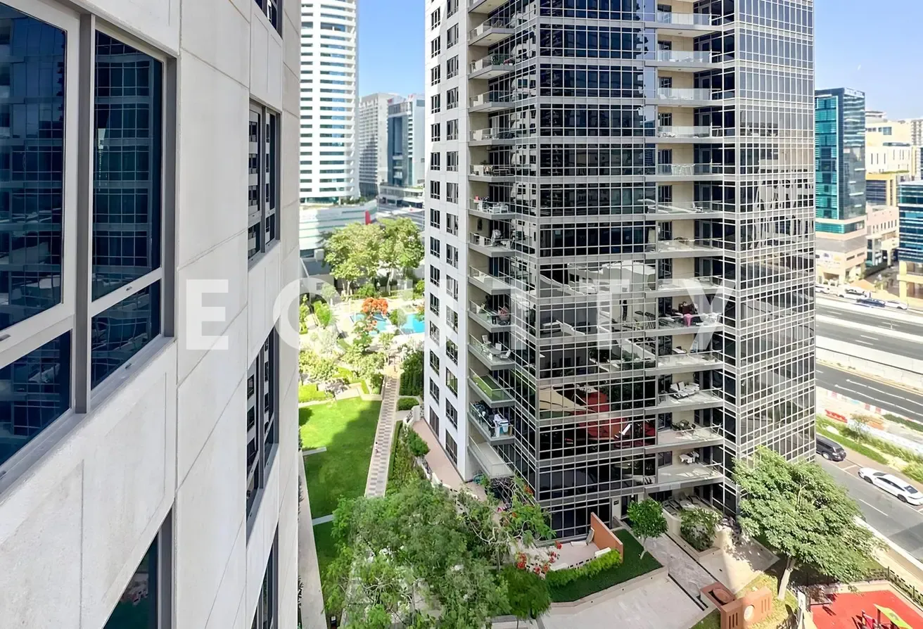 Building Expert | Large Layout | Vacant Now