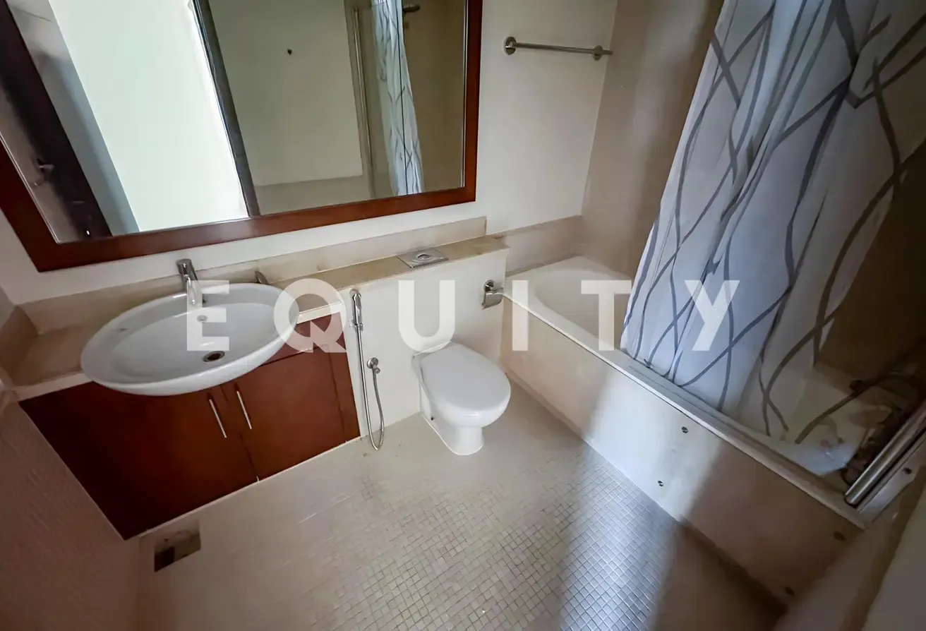 Building Expert | Large Layout | Vacant Now
