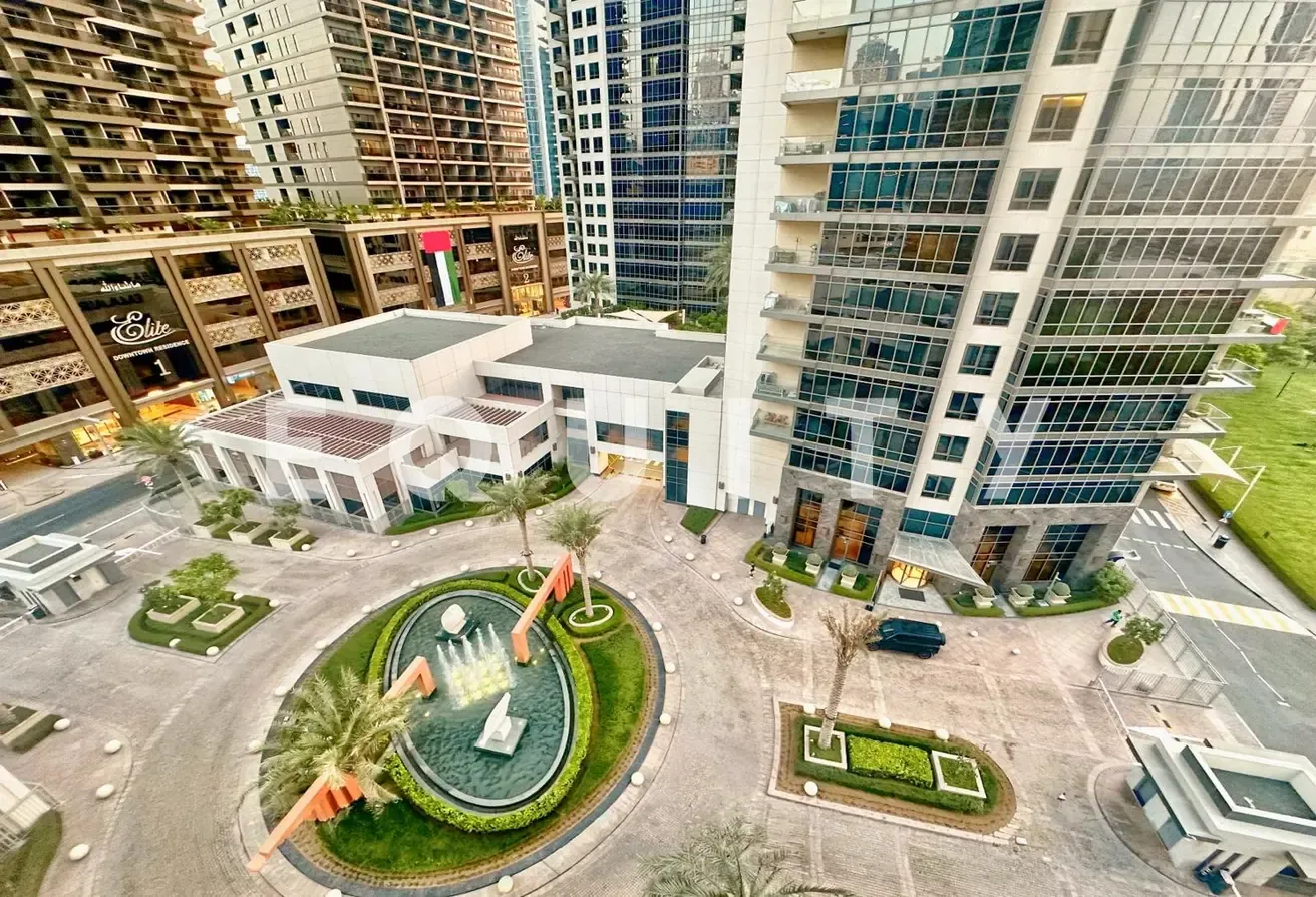 Large Layout | Vacant on Transfer | Great Location