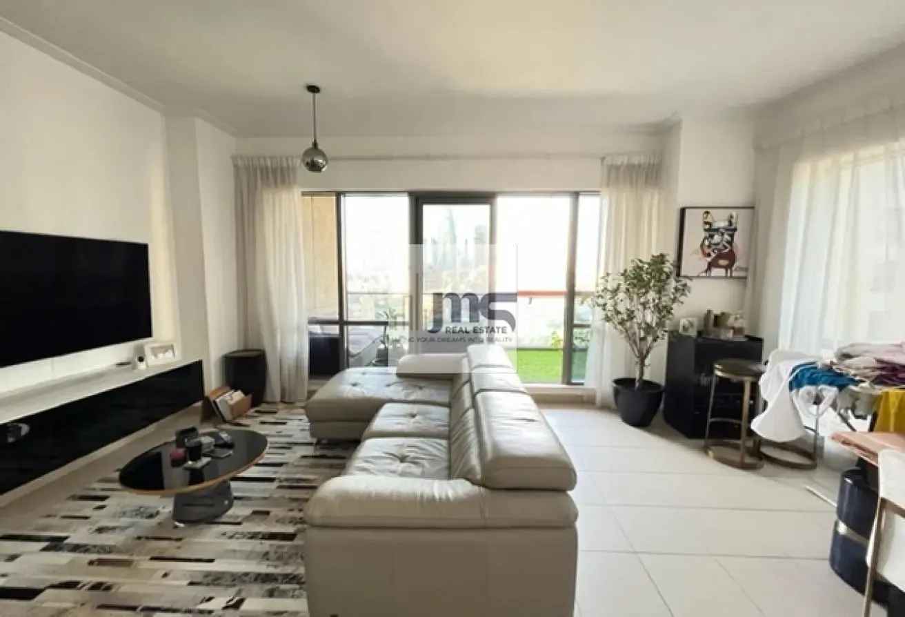 Best price - Full burj facing- Large unit