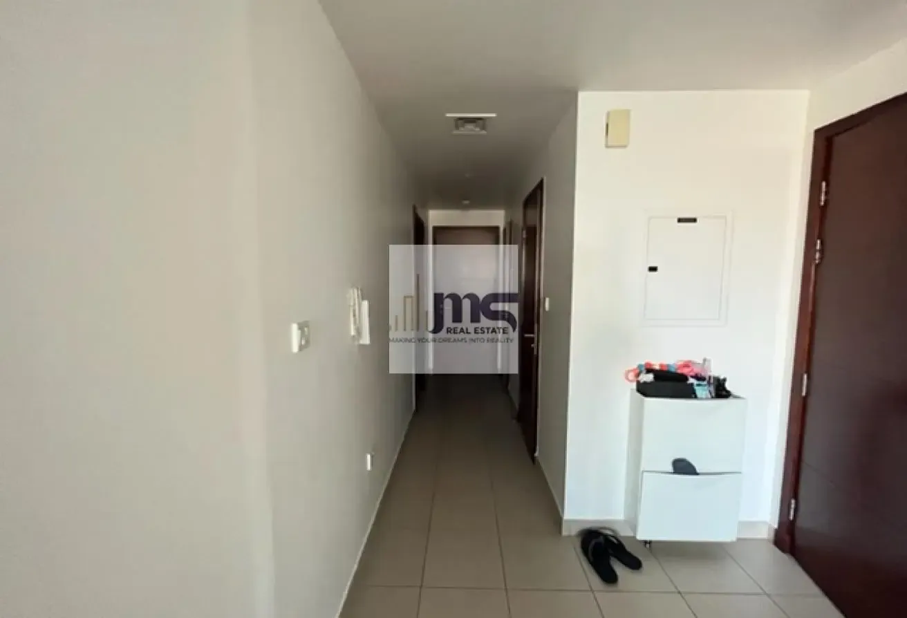 Best price - Full burj facing- Large unit