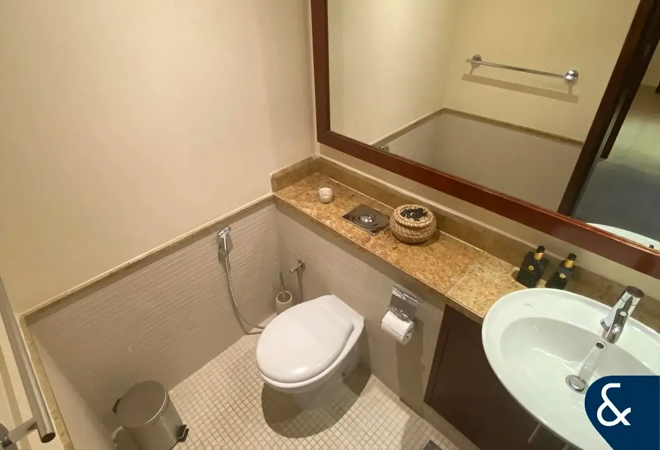 Large Layout | Vacant on Transfer | Park View