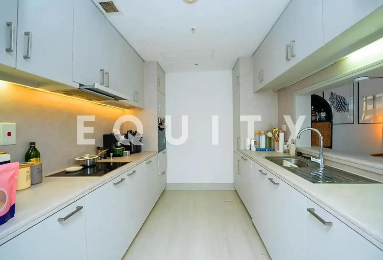 Furnished I Vacant on Transfer I Burj Khalifa View
