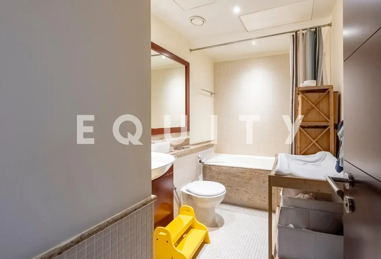 Burj View | Vacant on Transfer | Large Layout