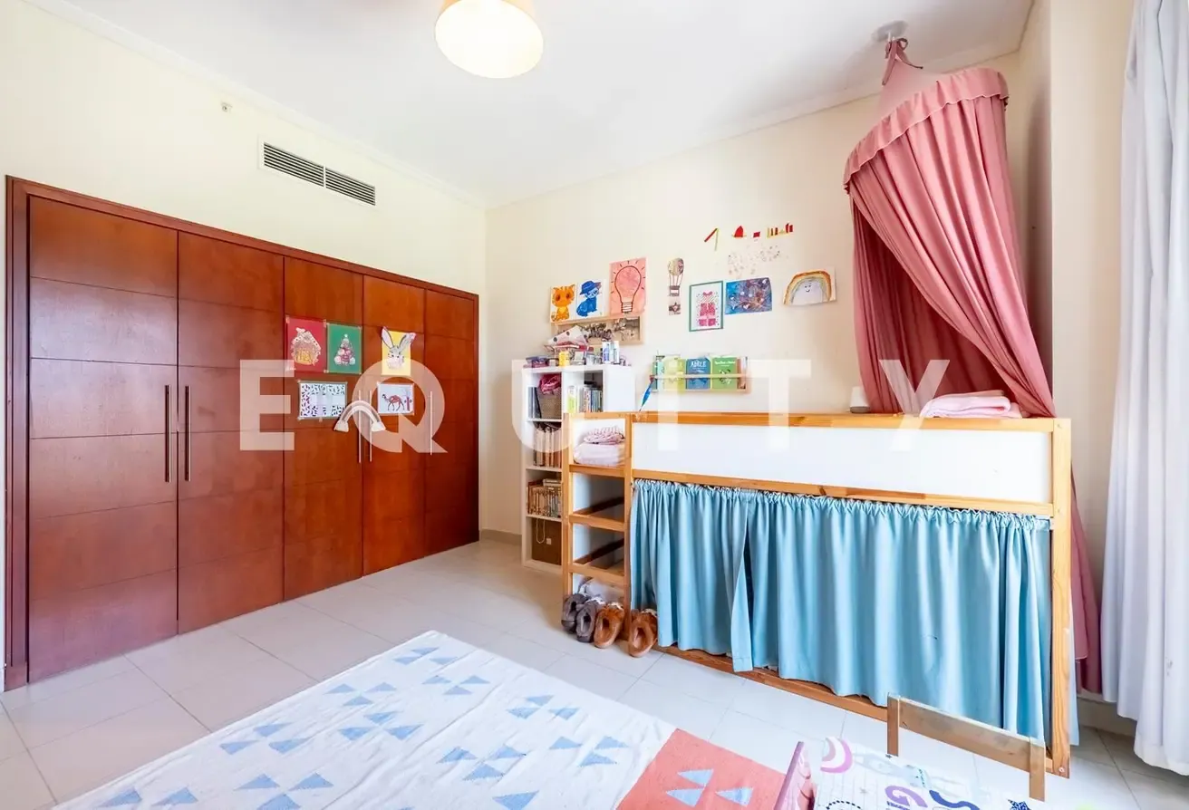 Burj View | Vacant on Transfer | Large Layout