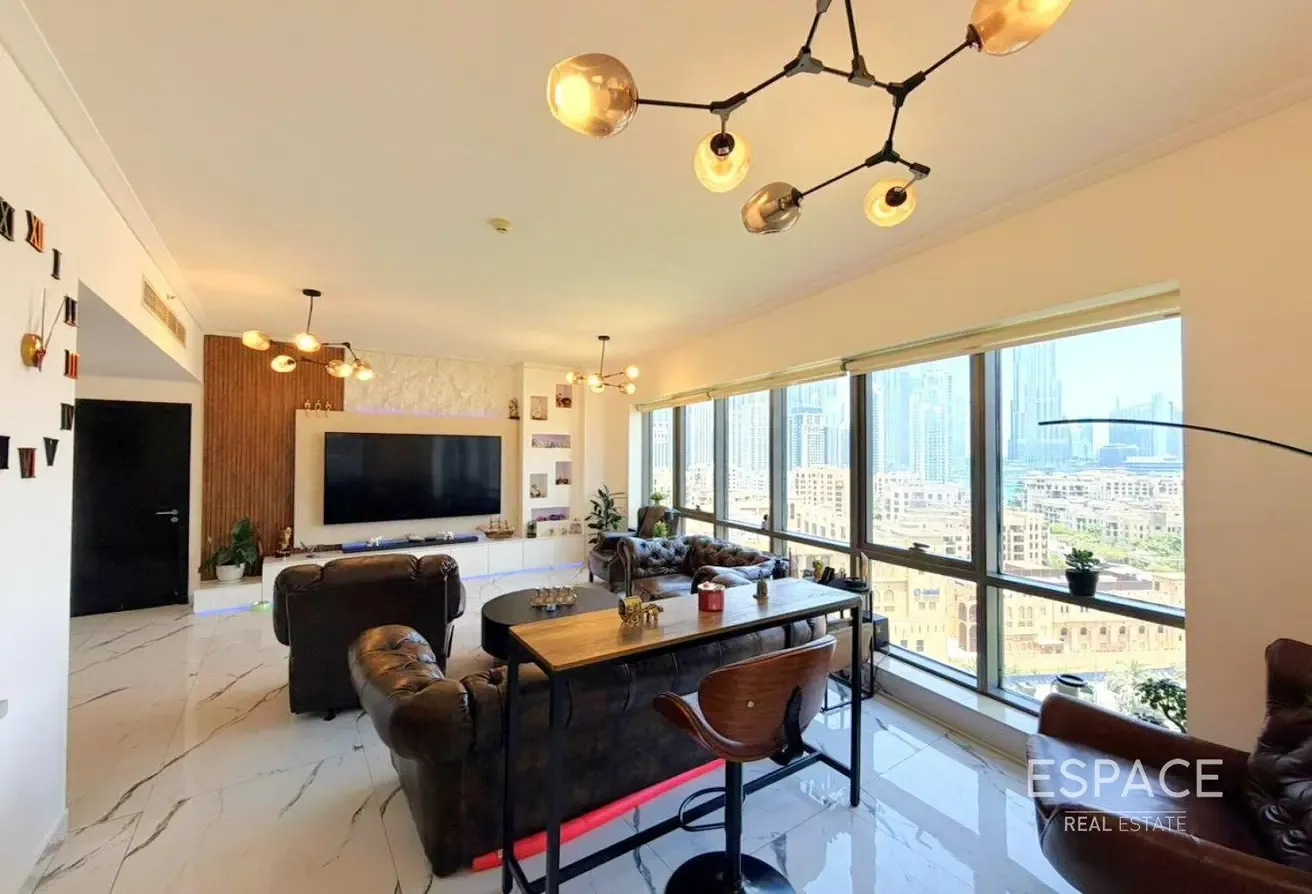 Fully Upgraded | Burj View | Huge Layout