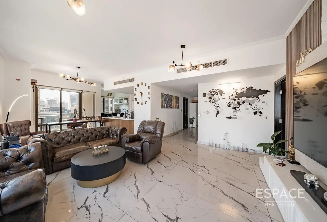 Fully Upgraded | Burj View | Huge Layout
