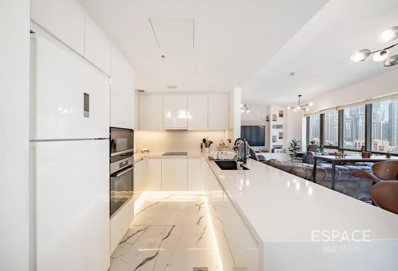 Fully Upgraded | Burj View | Huge Layout