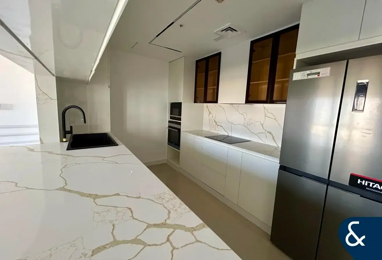 Burj Khalifa Views | Fully Upgraded | 3 Bed