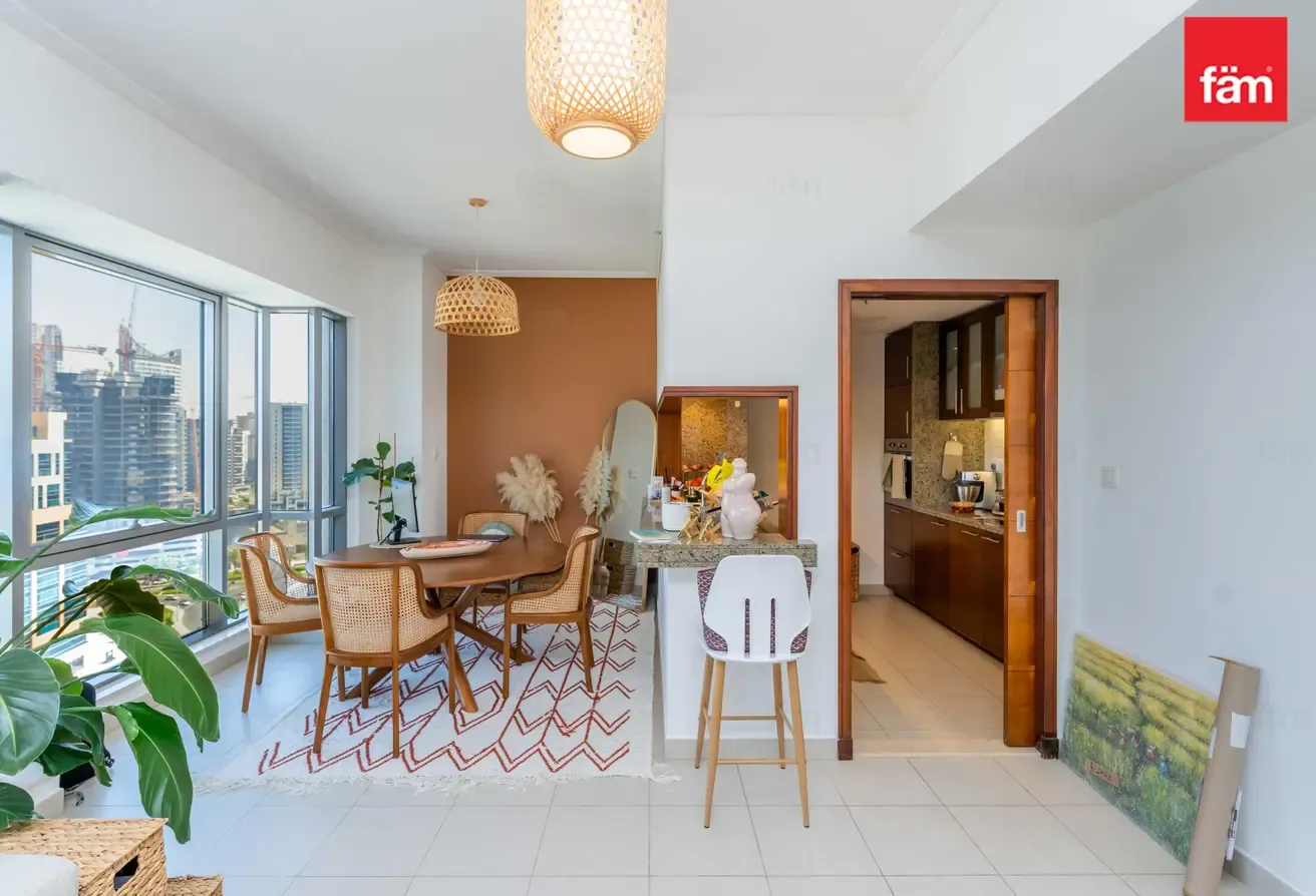 High Floor | Baysqaure Facing | Southridge 5