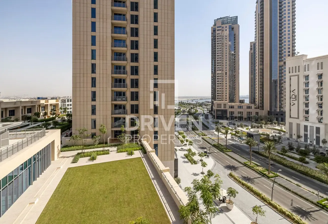 Well-managed and Tenanted Apt | Mid Floor