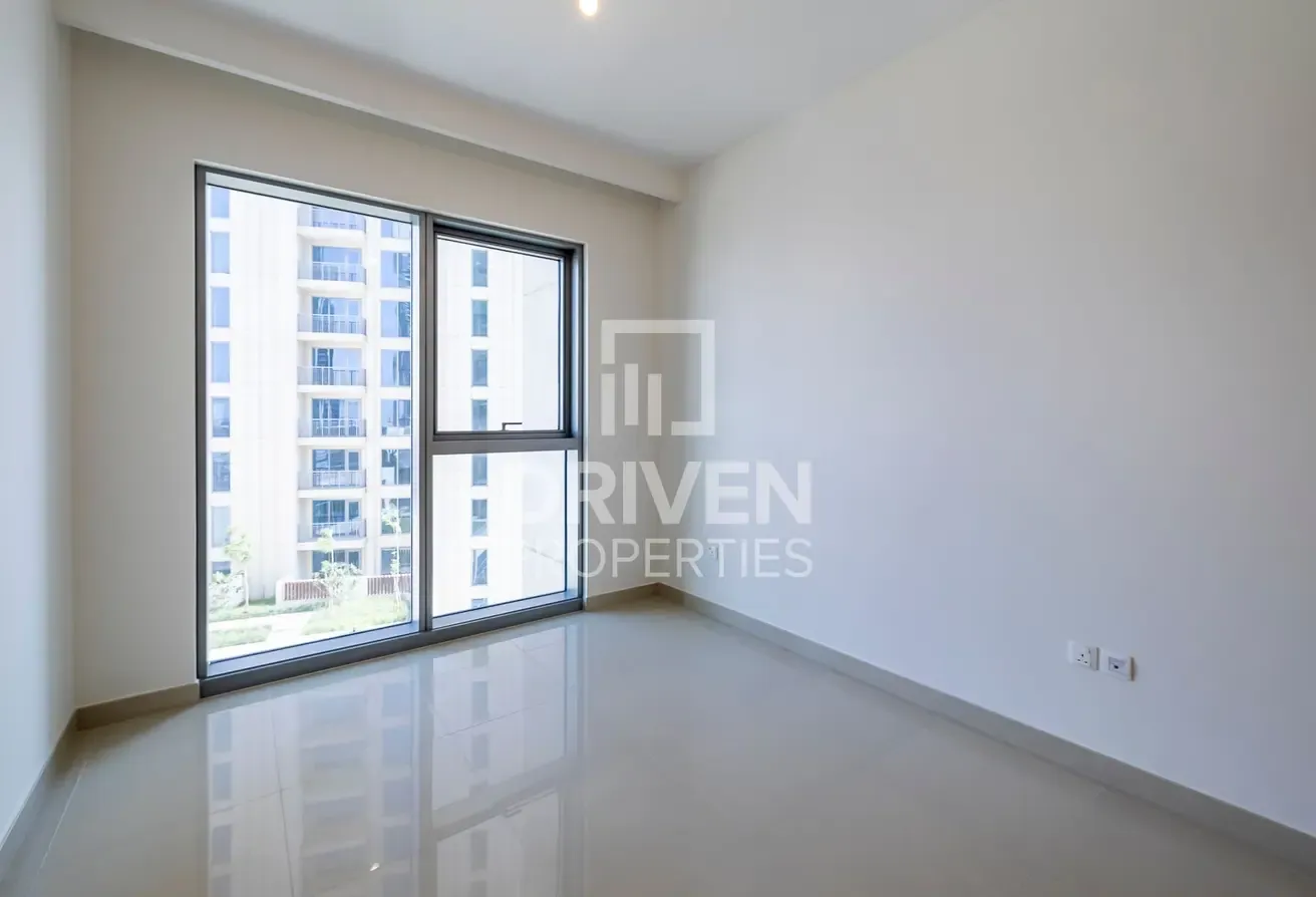 Well-managed and Tenanted Apt | Mid Floor