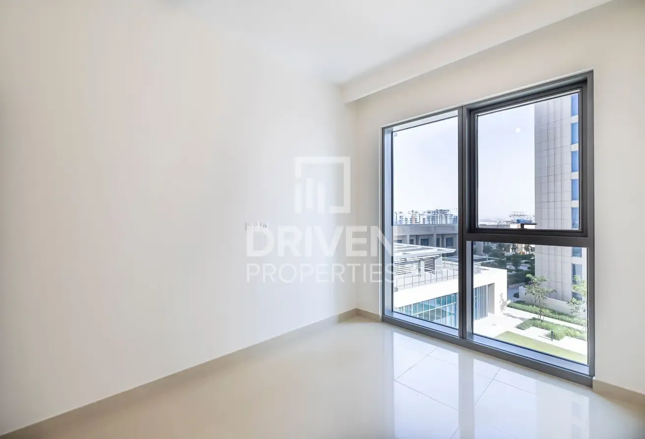 Well-managed and Tenanted Apt | Mid Floor