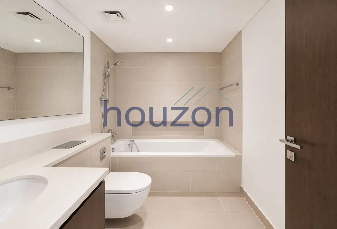 Spacious 1BR | Vacant Now | Great location