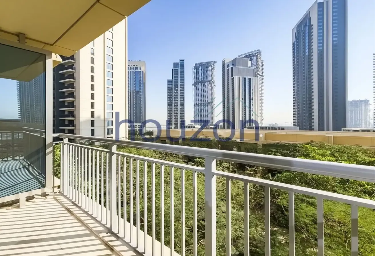 Spacious 1BR | Vacant Now | Great location