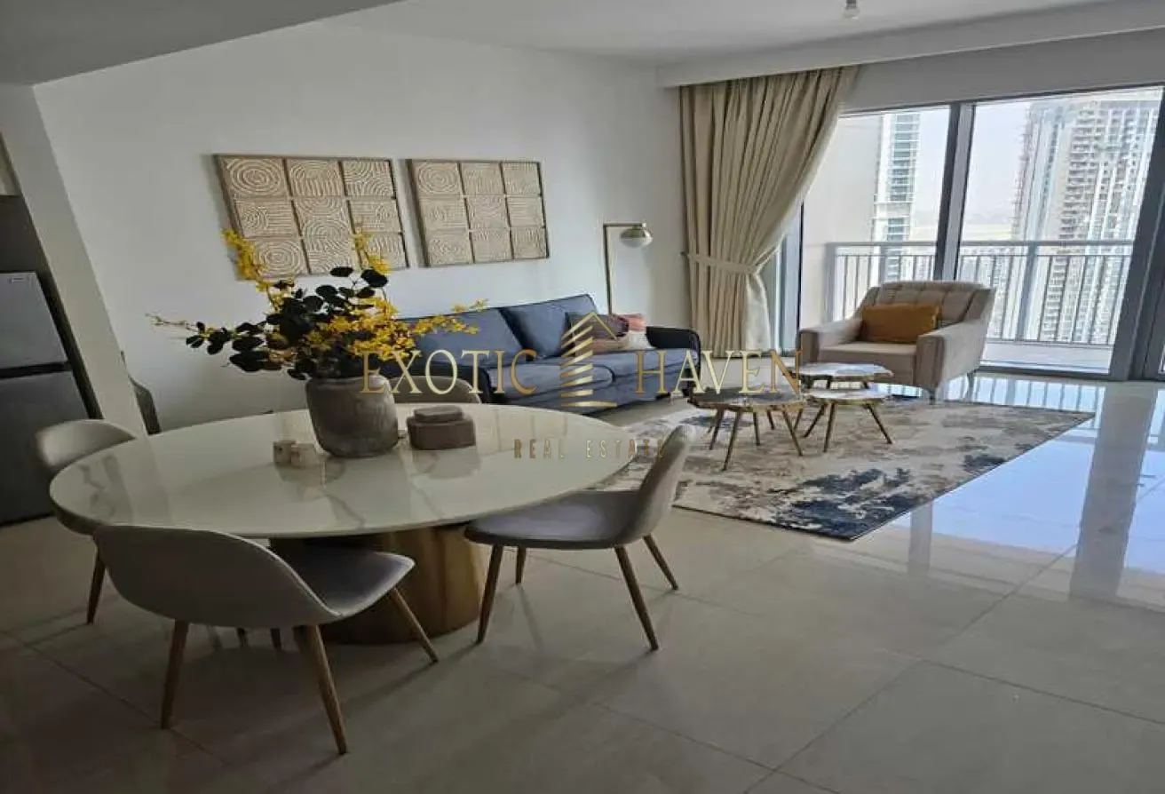 Massive Layout | Overlooking Park | No Chiller Fee