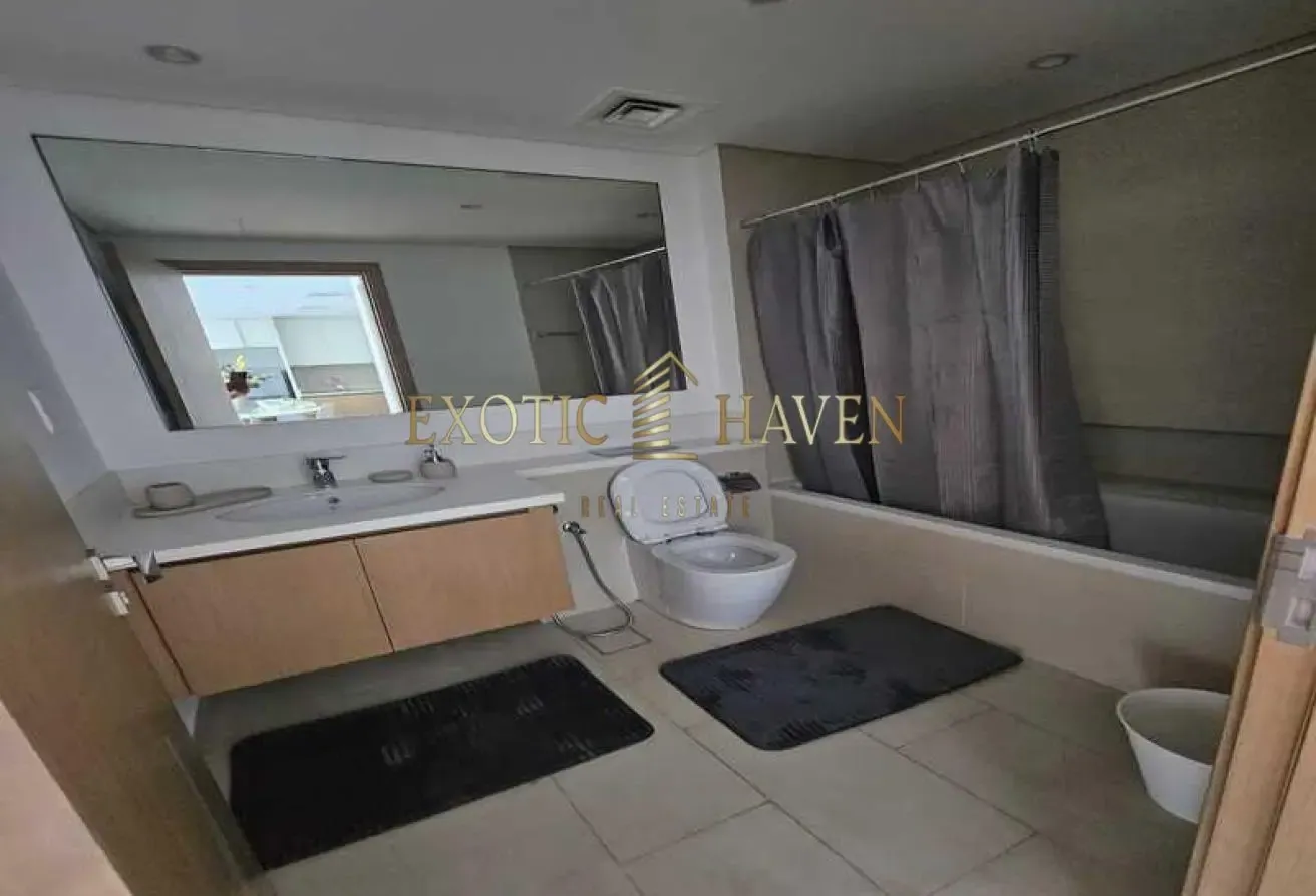 Massive Layout | Overlooking Park | No Chiller Fee