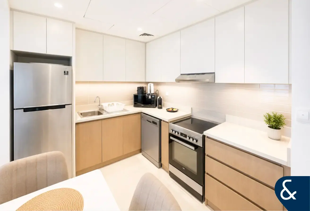 VACANT | HIGH FLOOR | FURNISHED | PARK VIEW