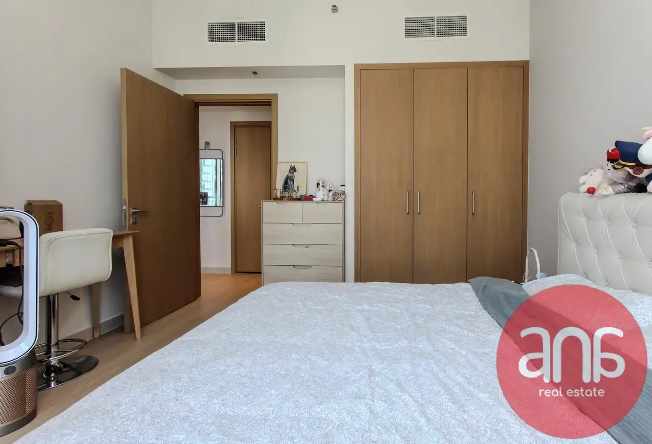 Semi close kitchen | Rented | canal View