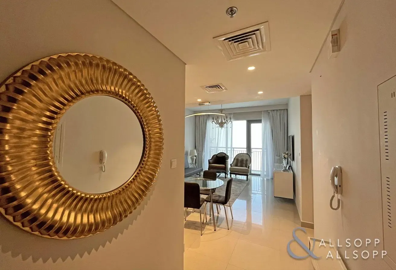 High Floor | 1 Bedroom | Creek Water Views
