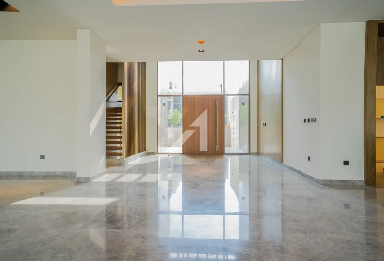 Exclusive l Brand New l Sky Terrace Villa