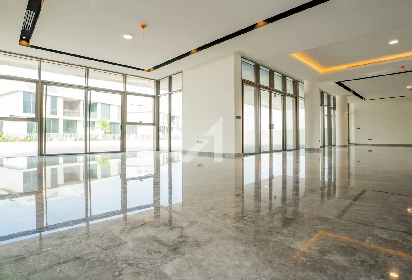 Exclusive l Brand New l Sky Terrace Villa