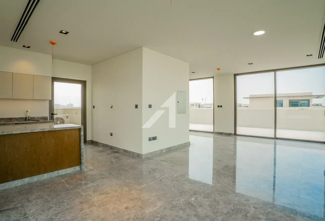 Exclusive l Brand New l Sky Terrace Villa