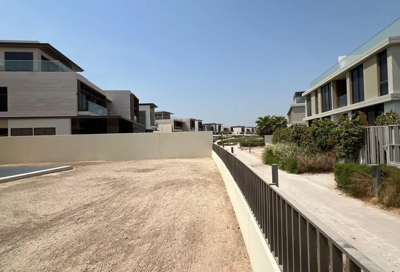 Prime Location | Burj Khalifa Views | Corner Plot