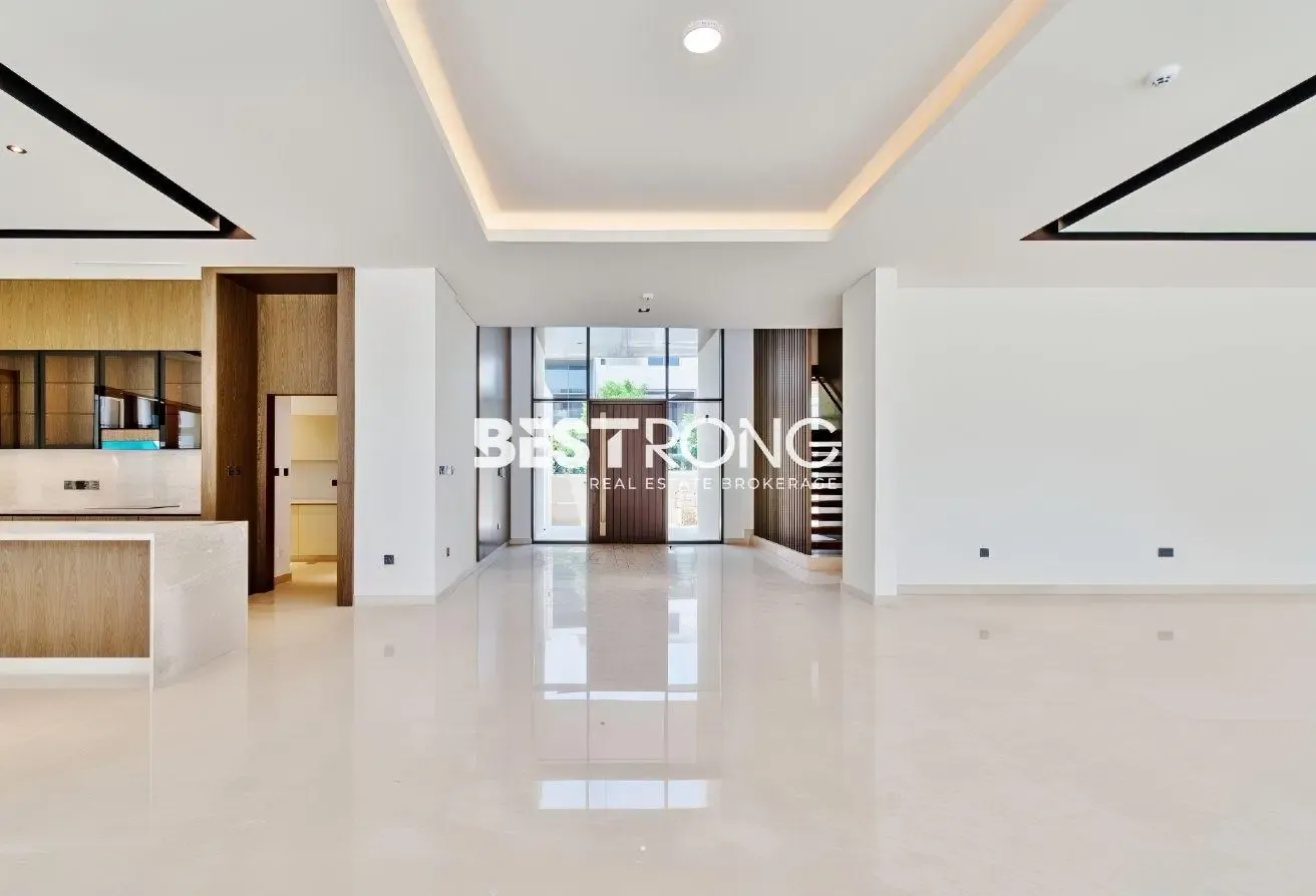 Exclusive | 6BR Villa |Huge Plot | Brand New