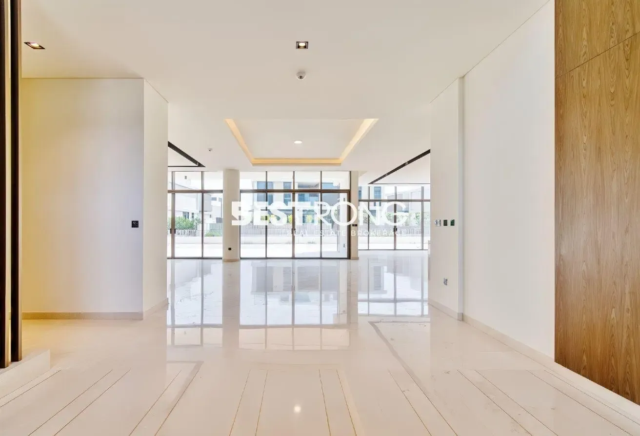 Exclusive | 6BR Villa |Huge Plot | Brand New